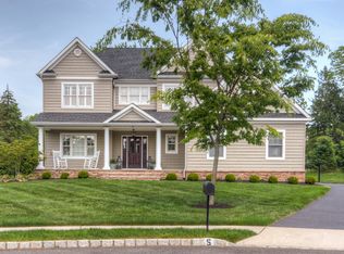 5 Kelly Ct, Ocean Mon, NJ 07712