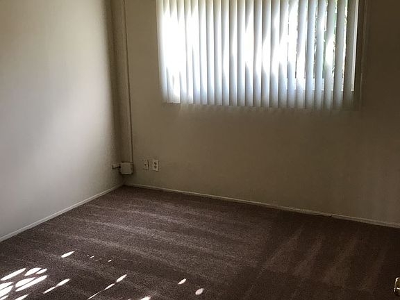4th image of 259 E Plymouth St APT 3
