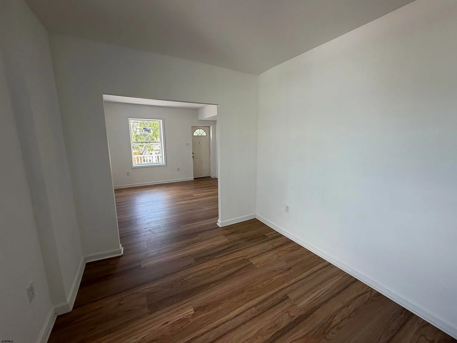 3 bed, 1.0 bath, $2,000 — Photo 4