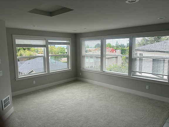 4th image of 514 8th Ave N