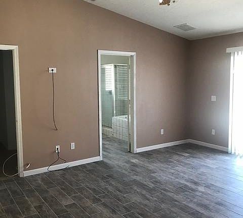 5th image of 7027 Danbury Ave