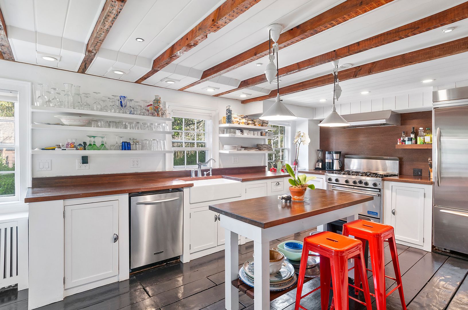  Chef's kitchen