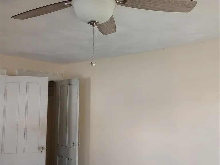 410 Linden Pl — Photo 21
