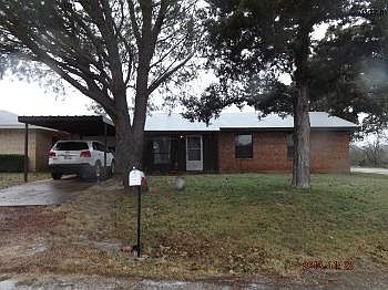 1st image of 313 N Pecan St