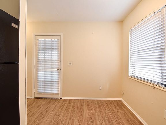 4th image of 1670 5th Ave