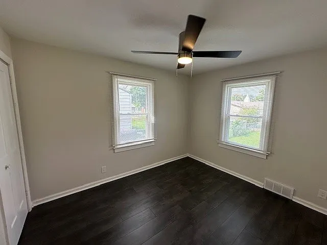 3303 Blackstone Ave — Photo 6