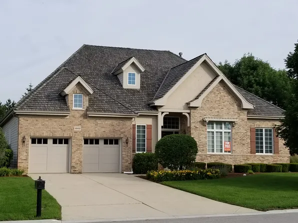 1002 Ridgeview Dr #1, Inverness, IL 60010