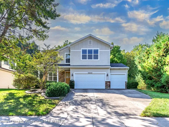 16930 Broadview Dr, East Lansing, MI 48823