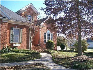 3rd image of 920 Norfolk Green Cir