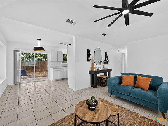 5th image of 607 Lisa Ln