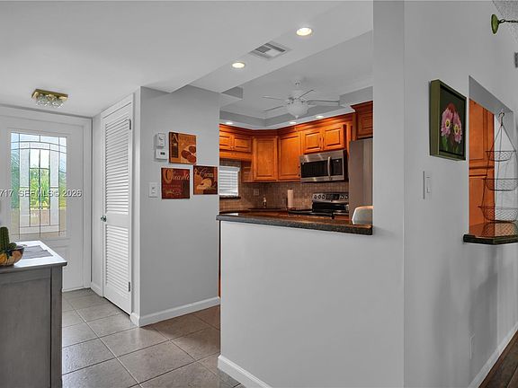 5th image of 8941 S Hollybrook Blvd APT 203