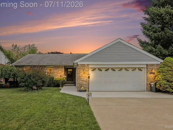14355 Westlake St, Taylor, MI 48180