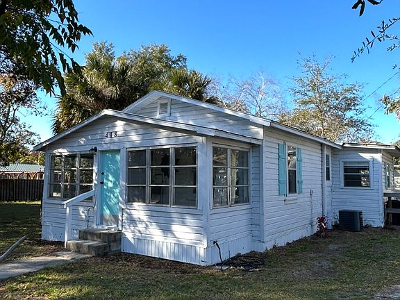 3rd image of 418 W Herriott Ave