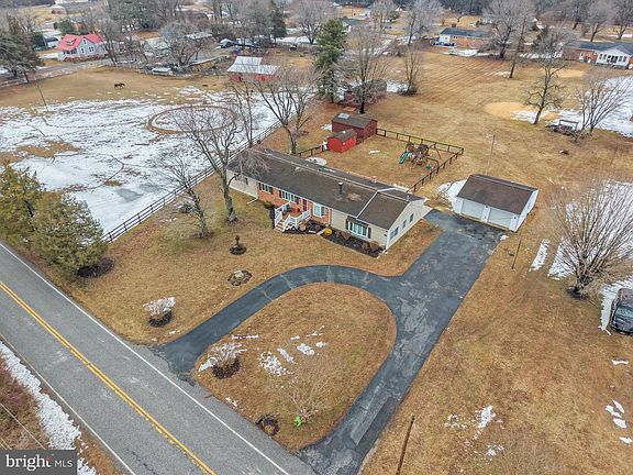 2nd image of 10514 Willetts Crossing Rd