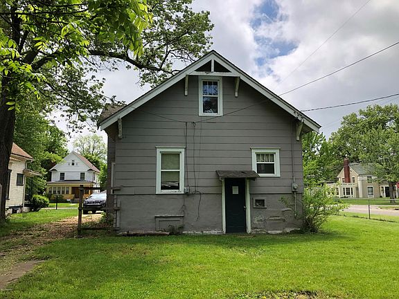 3rd image of 128 Ann Ave