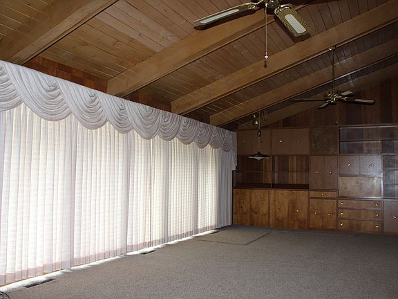 2nd image of 202 Louise Ave