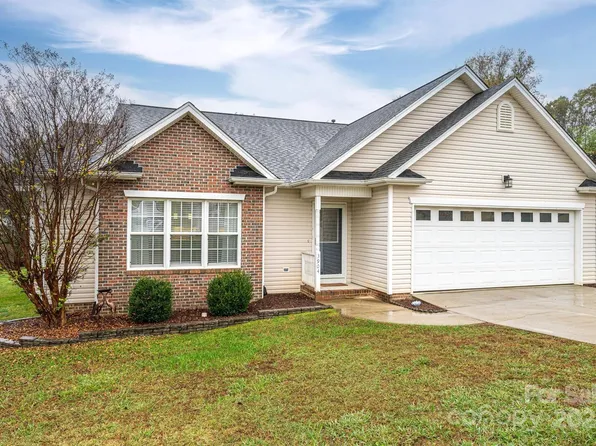 3904 Graywood Dr, Gastonia, NC 28052