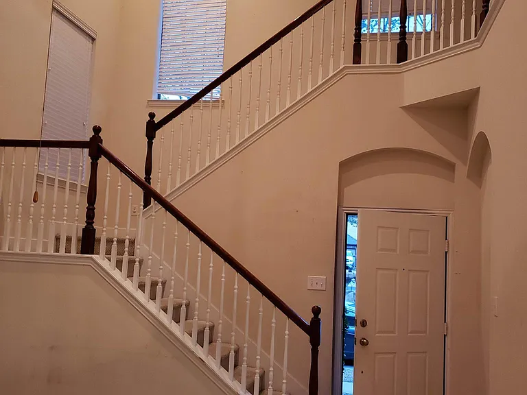 1948 Lantana Ln — Photo 1