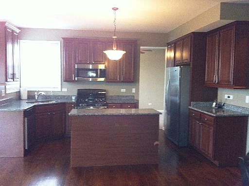 5th image of 25247 Balmoral Dr