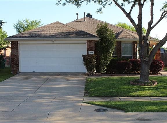 3rd image of 9804 Carter Dr