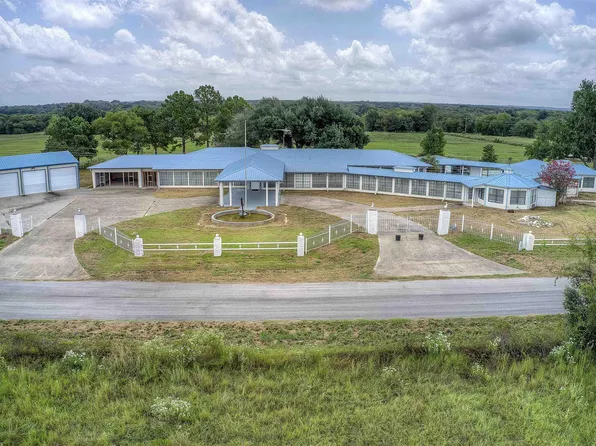 214 County Road 1900, Yantis, TX 75497