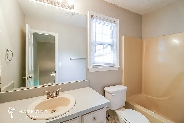 1748 King James Dr — Photo 11