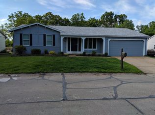 1393 Twin Trails Ct, Fenton, MO 63026