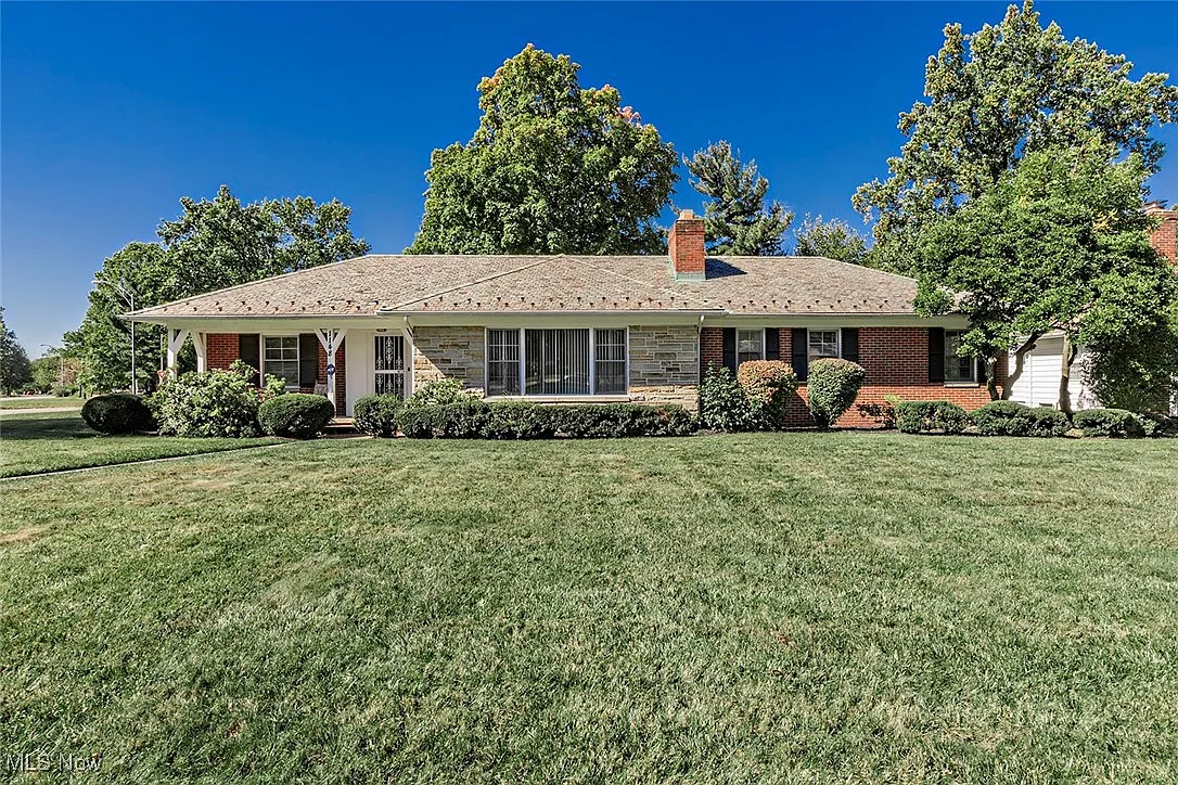 1148 Rutherford Rd photo 1