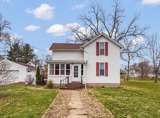 809 Grove St, Cedar Falls, IA 50613