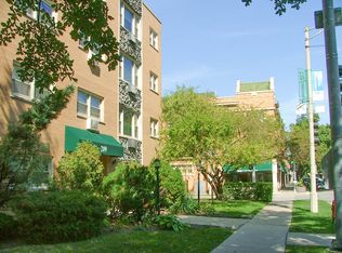 209 S. Oak Park Avenue, Oak Park, IL 60302