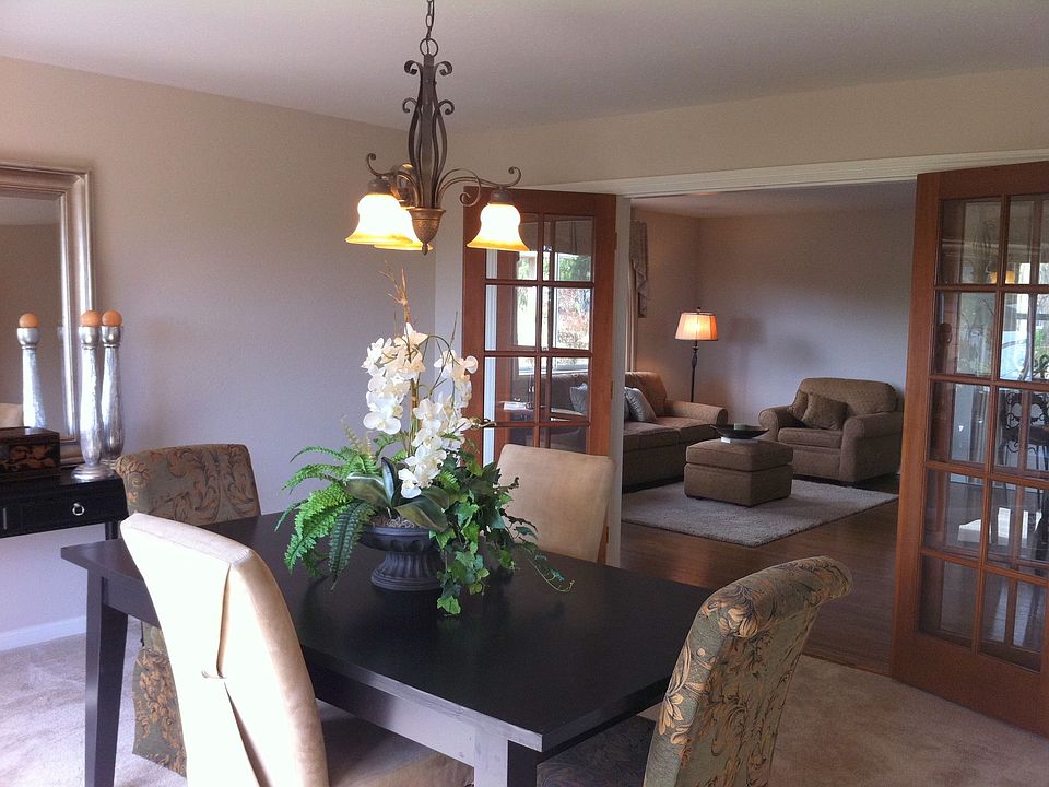 2nd image of 318 Avenue Granada