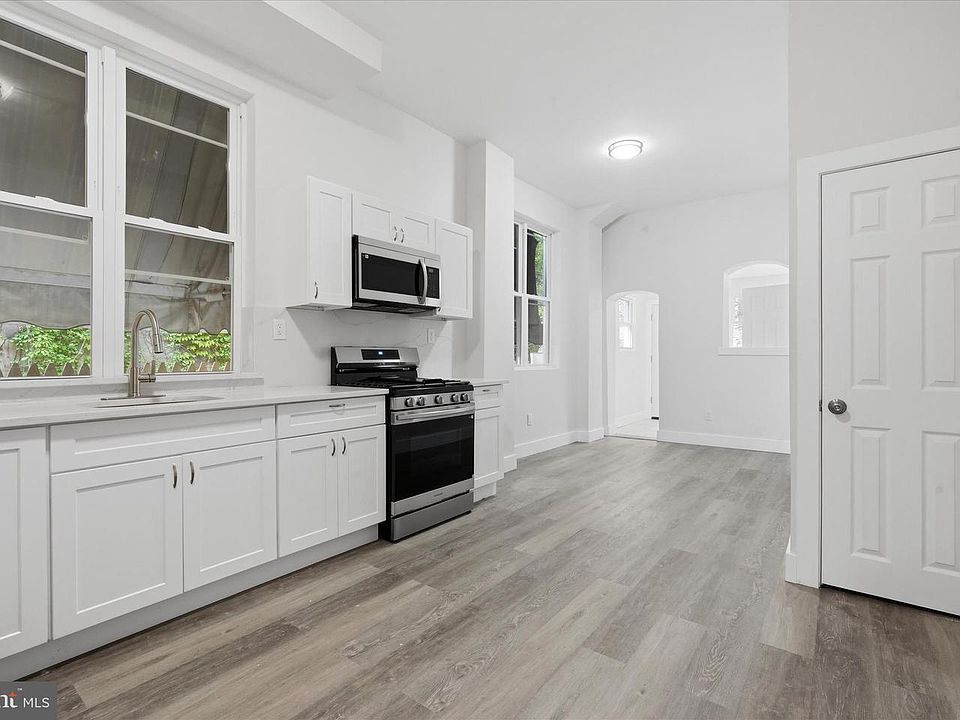1st image of 2235 W Ontario St