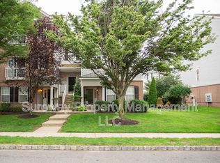 333 Harbour Blvd, Riverton, NJ 08077