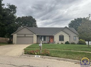 3108 SW Muirfield Ct, Topeka, KS 66614