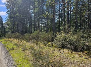 615 E Eagle Point Dr, Union, WA 98592