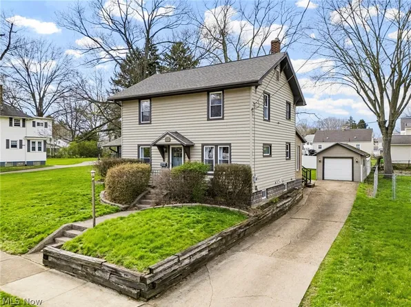 710 Milburn Rd NE, Massillon, OH 44646