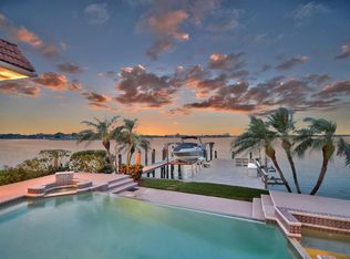 16124 6th St E, Redington Beach, FL 33708