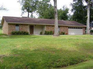 200 Town East Rd, Henderson, TX 75654