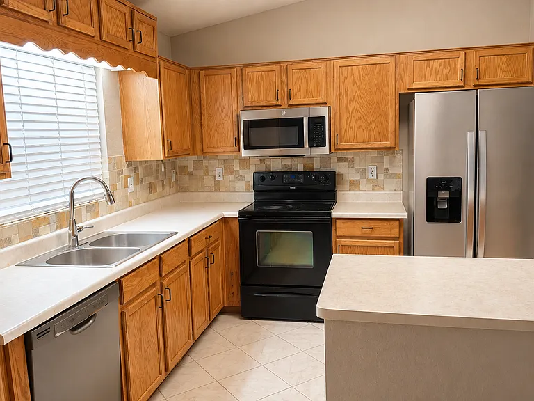 1734 E San Xavier Dr — Photo 8