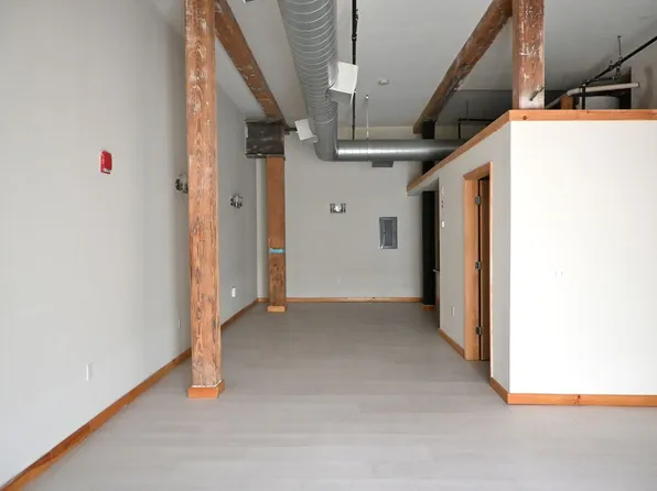 60 Dexter St, 60 Dexter St APT 107, Pawtucket, RI 02860