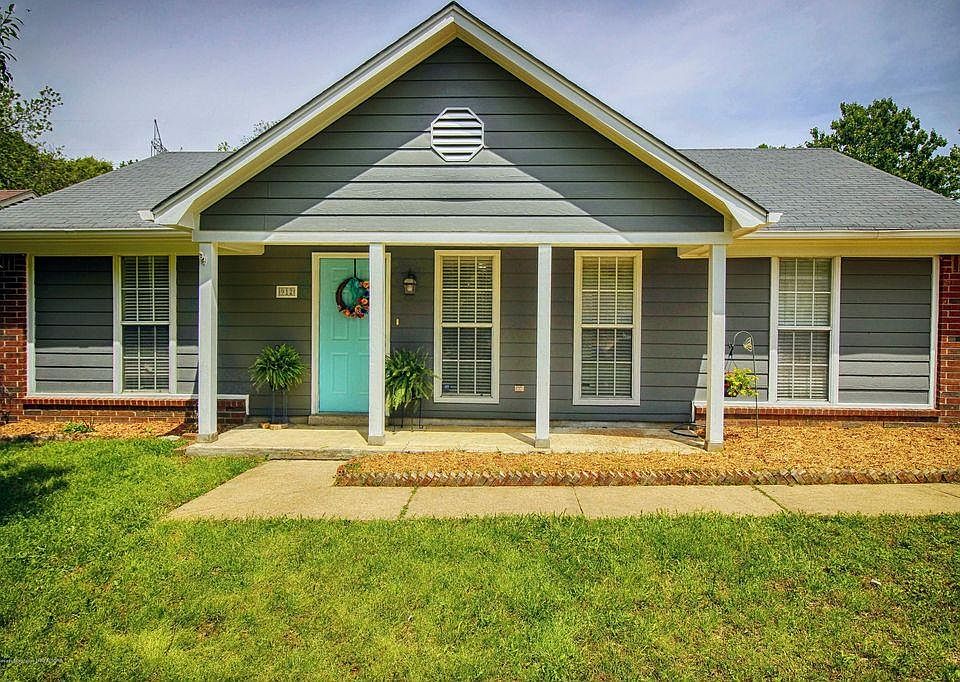 1st image of 912 Autumn Woods Dr E
