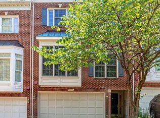 2125 N Scott St, Arlington, VA 22209