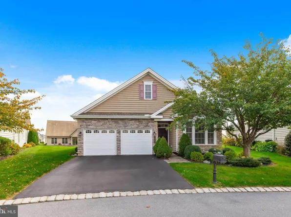 1424 Emerson Dr, Mount Joy, PA 17552