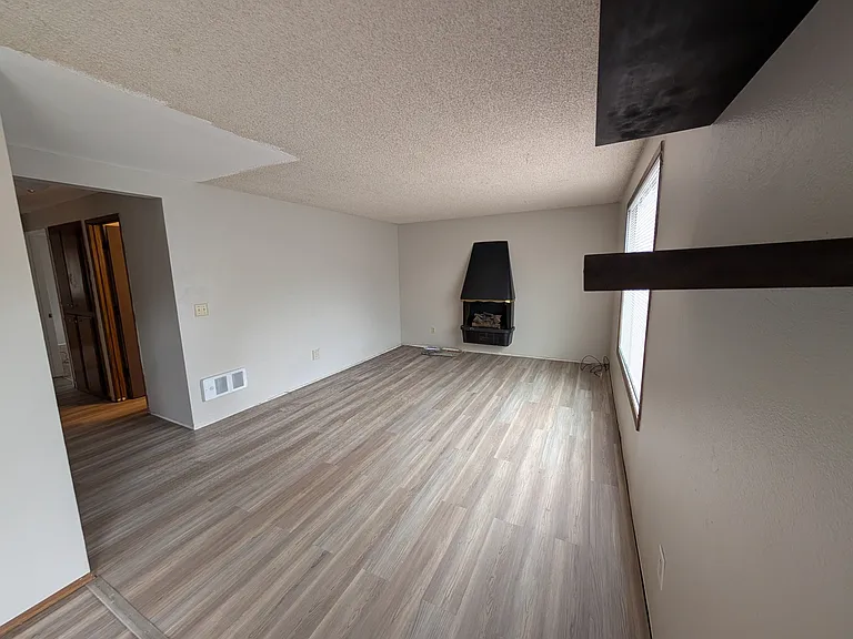 4619 Polaris St NE #A — Photo 2