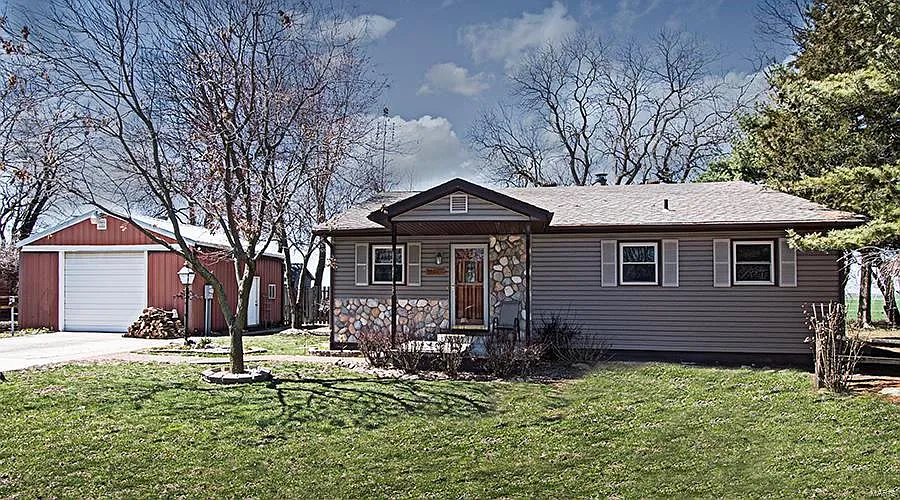 15809 Menzel Manor Dr photo 1