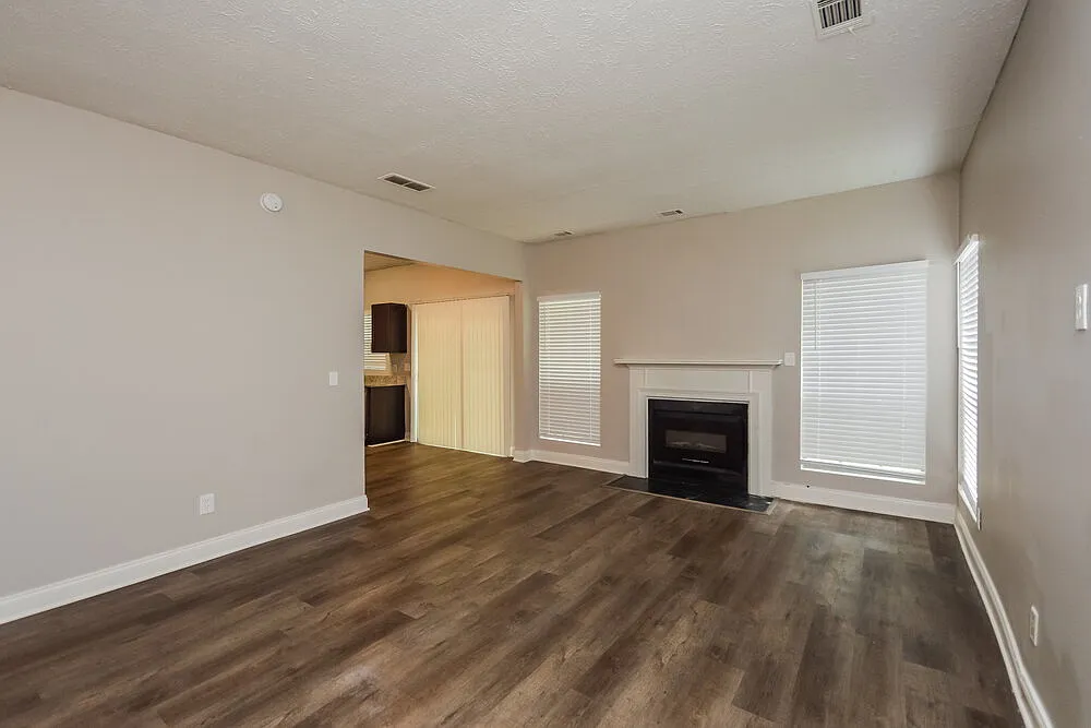 3 bed, 2.5 bath, 1472 sqft, $2,730 — Photo 4