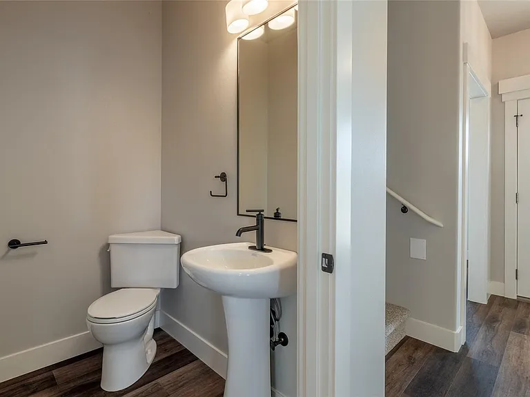 230 21st St NW #230 — Photo 14