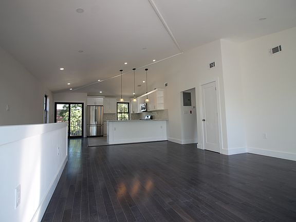 5th image of 9205 25th Ave