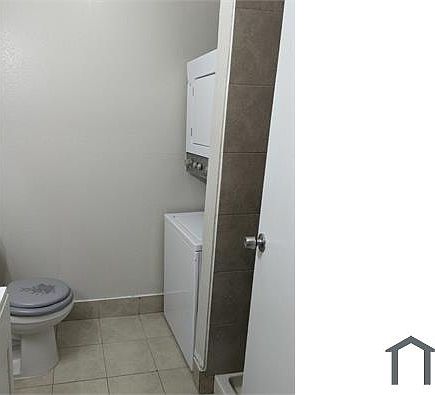5th image of 4243 Zavala St #1