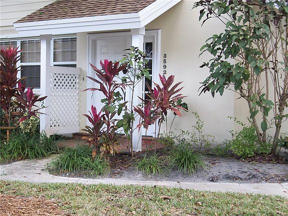 2nd image of 3592 SW Sunset Trace Cir